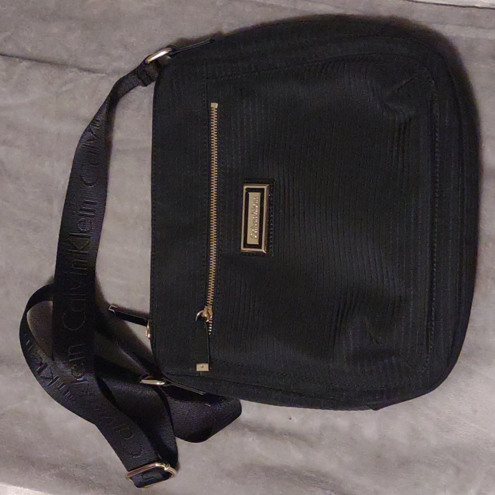 Calvin Klein | Shoulder Bag
